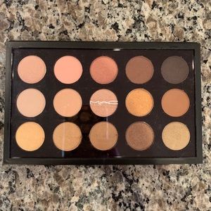 MAC Eyeshadow Palette x 15 Warm Neutral